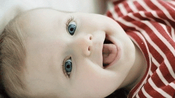 Bebeklerde salya neden akar, bebeklerdeki salya akıntısı nasıl geçer?