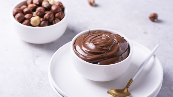 Nutella’da fındık ve kakaodan çok şeker ve palm yağı bulunuyor.