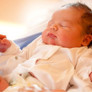 Yenidoğan bebekleri tatlı uykusundan hemen uyandıracak 8 öneri