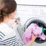 Çamaşır yıkarken yapılan en büyük hata! Doğru bilinen yanlış, çamaşırlara zarar veriyor