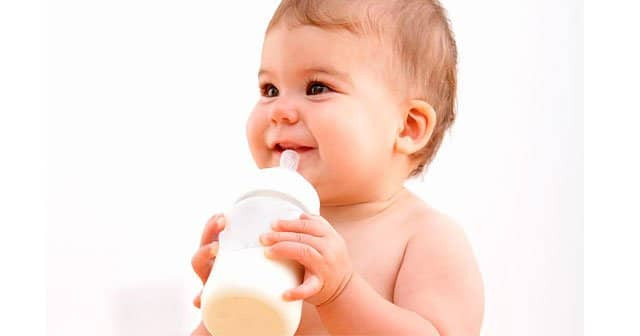 1 aylık bebek kaç cc süt içer