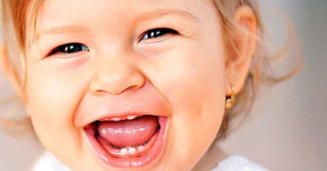 Çocuklarda Diş Çıkarma Tablosu, Diş Çıkarma Yaşları, Azı Diş Çıkarma