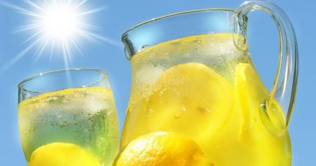 Emziren Anneler Limonlu Su Icebilir Mi Limon Yiyebilir Mi