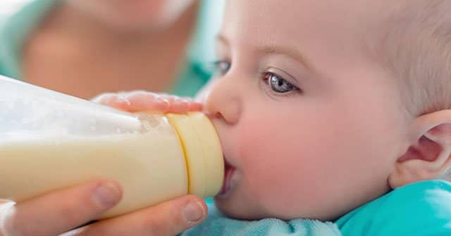 Emziren Annelerde Emzirirken Anne Sütüne Gaz Yapan Yiyecekler