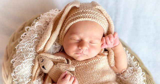 bebeklerde kizariklik ve kabarma nedenleri ile tedavi yollari