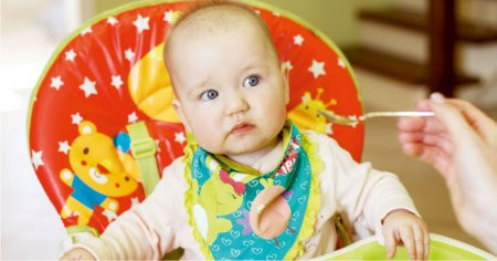 9 aylık bebek beslenmesi nasıl olmalı? 9 aylık bebekler için 3 farklı menü örneği