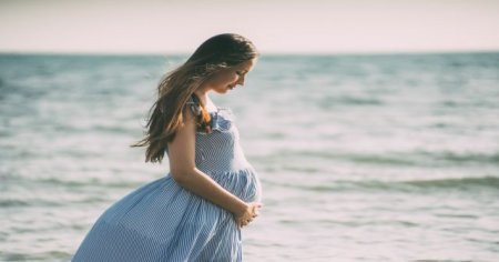 Hamilelikte pembe akıntının 7 farklı nedeni ve tedavisi