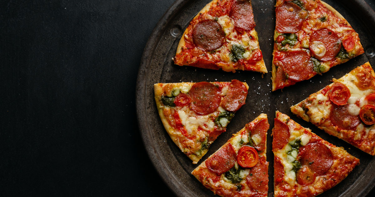 Hamur yoğurmak yok: Zamanım yok diyorsanız kesinlikle deneyin! Muhteşem hamuruyla en kolay pizza tarifi…