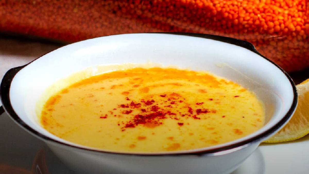 Lokanta usulü mercimek çorbasının sır gibi saklanan malzemesini ustası açıkladı!