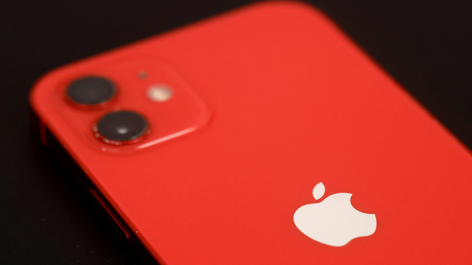 Apple güncelleme yayınladı, iPhone 12 yasağı kalktı