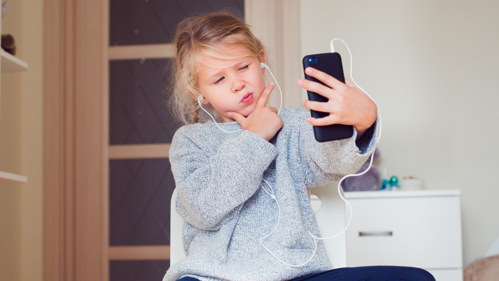 Çocuklar kaç yaşında sosyal medya kullanabilir? Ebeveynler yasaklar yerine güçlü iletişime yönelmeli