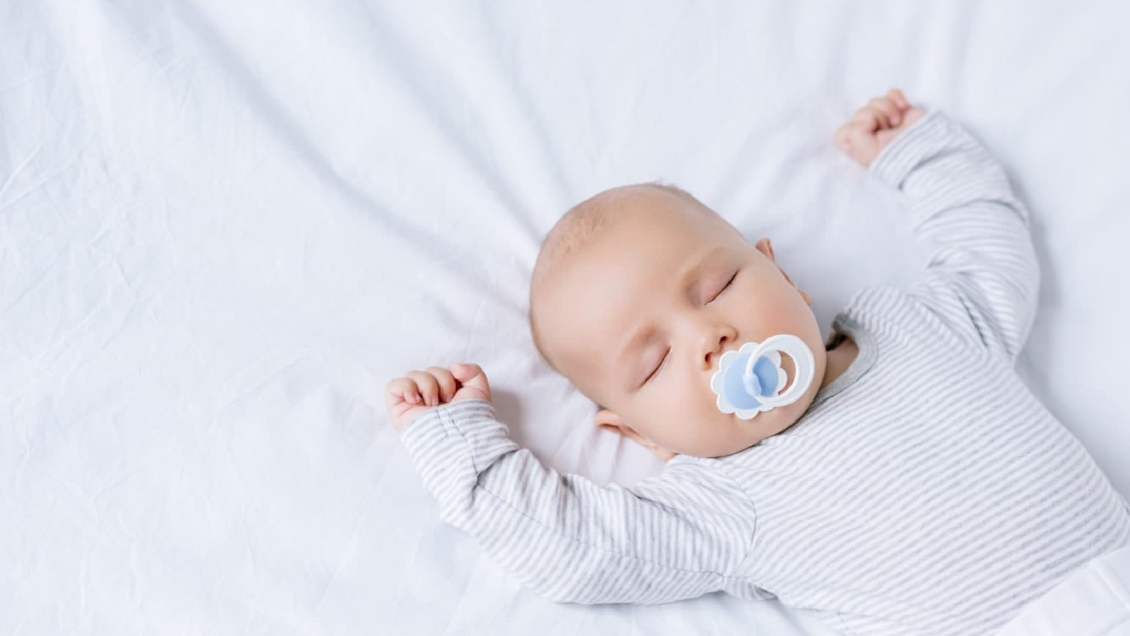 Araştırmalar, bebeklerin anne karnındayken bile rüya görmeye başladığını göstermektedir.