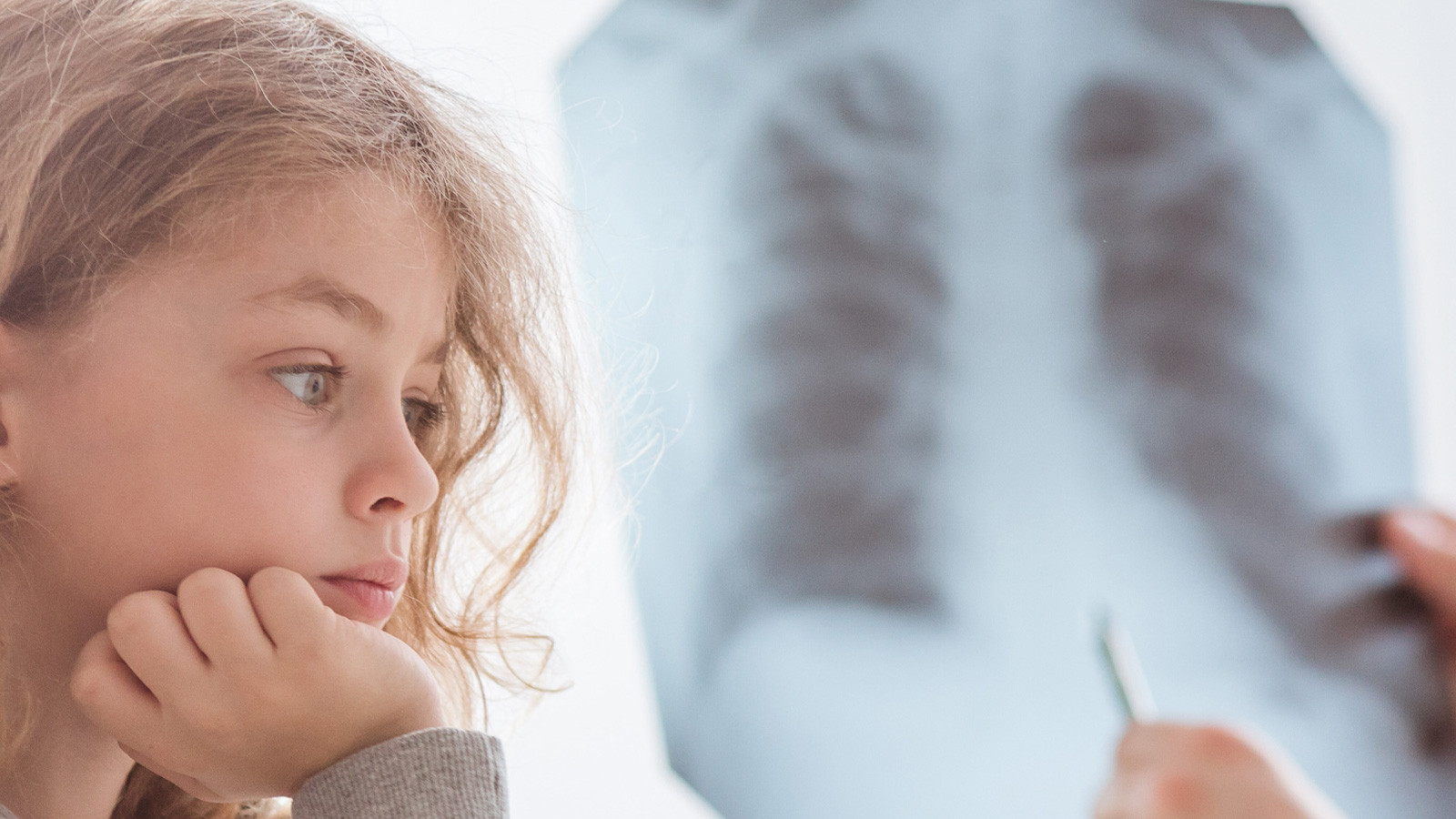 Ailede anne, baba ve kardeşte akciğer kanseri görüldüyse bu kanser çeşidine yakalanma riskiniz daha fazladır.