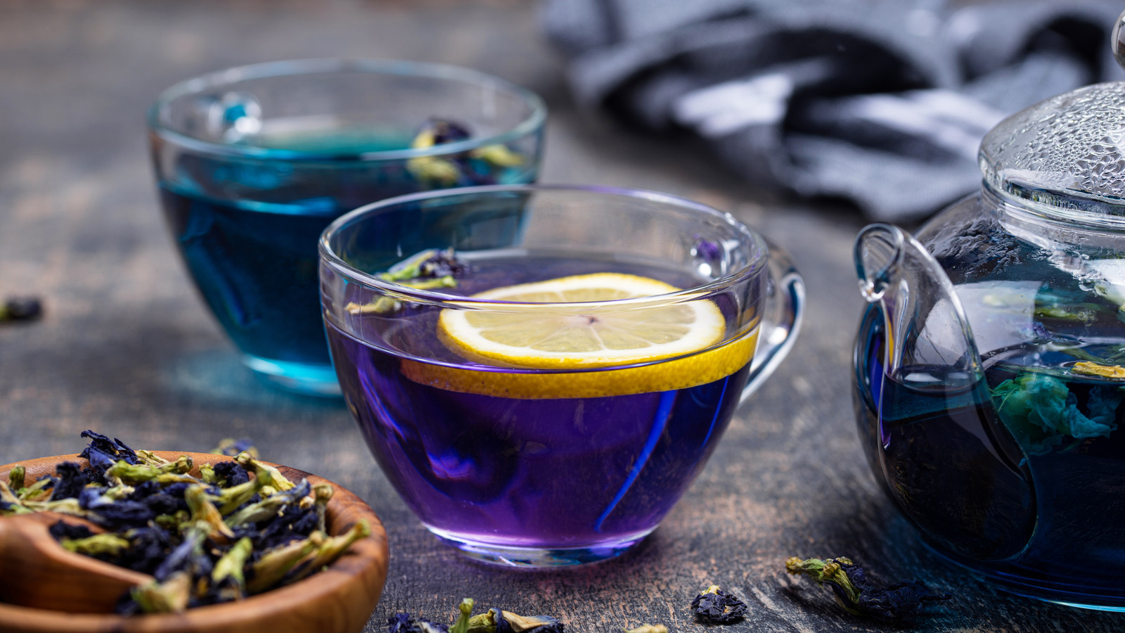 Mavi kelebek çayının içilmesi tamamen güvenlidir.