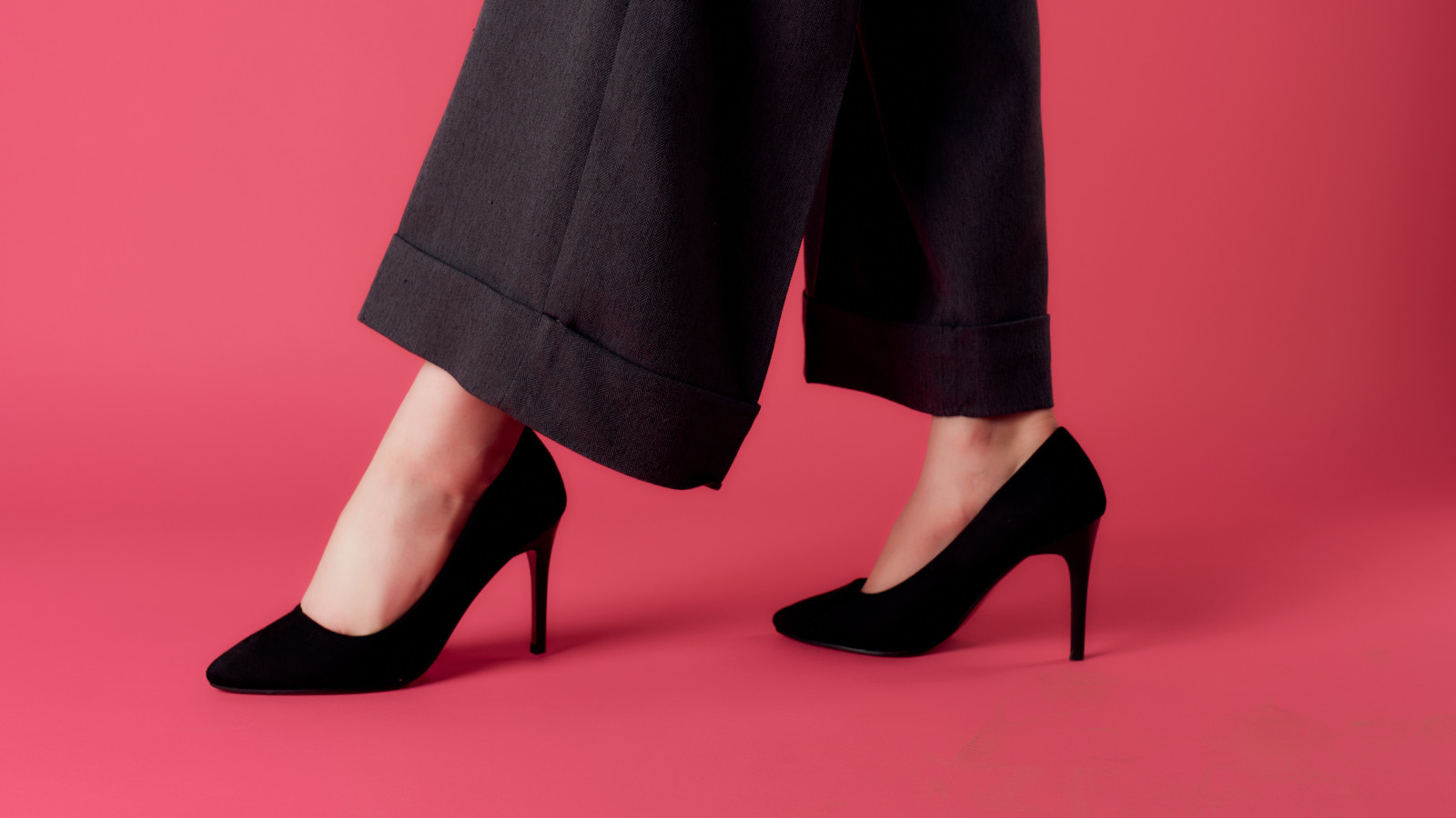 Kadınlar için doğru pantolon uzunlukları: Topuklu ve düz ayakkabılara göre model önerileri