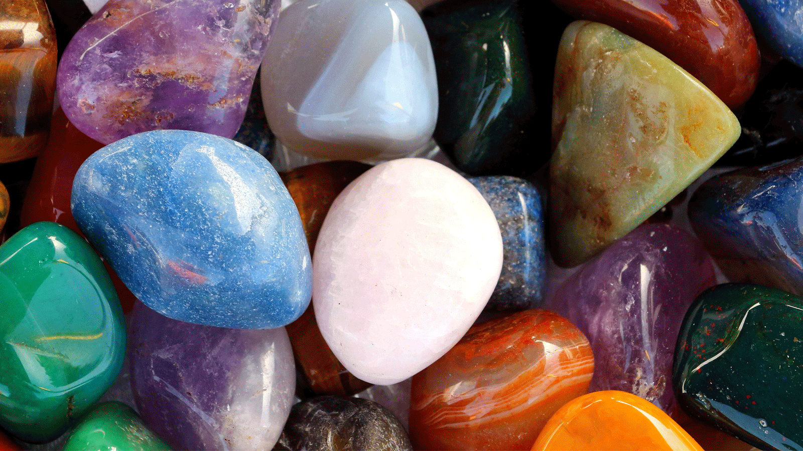 Doğal taşların faydaları nelerdir? Doğal taşlar ne işe yarar? (Akik, Ametist, Apatit, Ay Taşı, Turkuaz, Kaplan Gözü, Kuvars, Yeşim...)