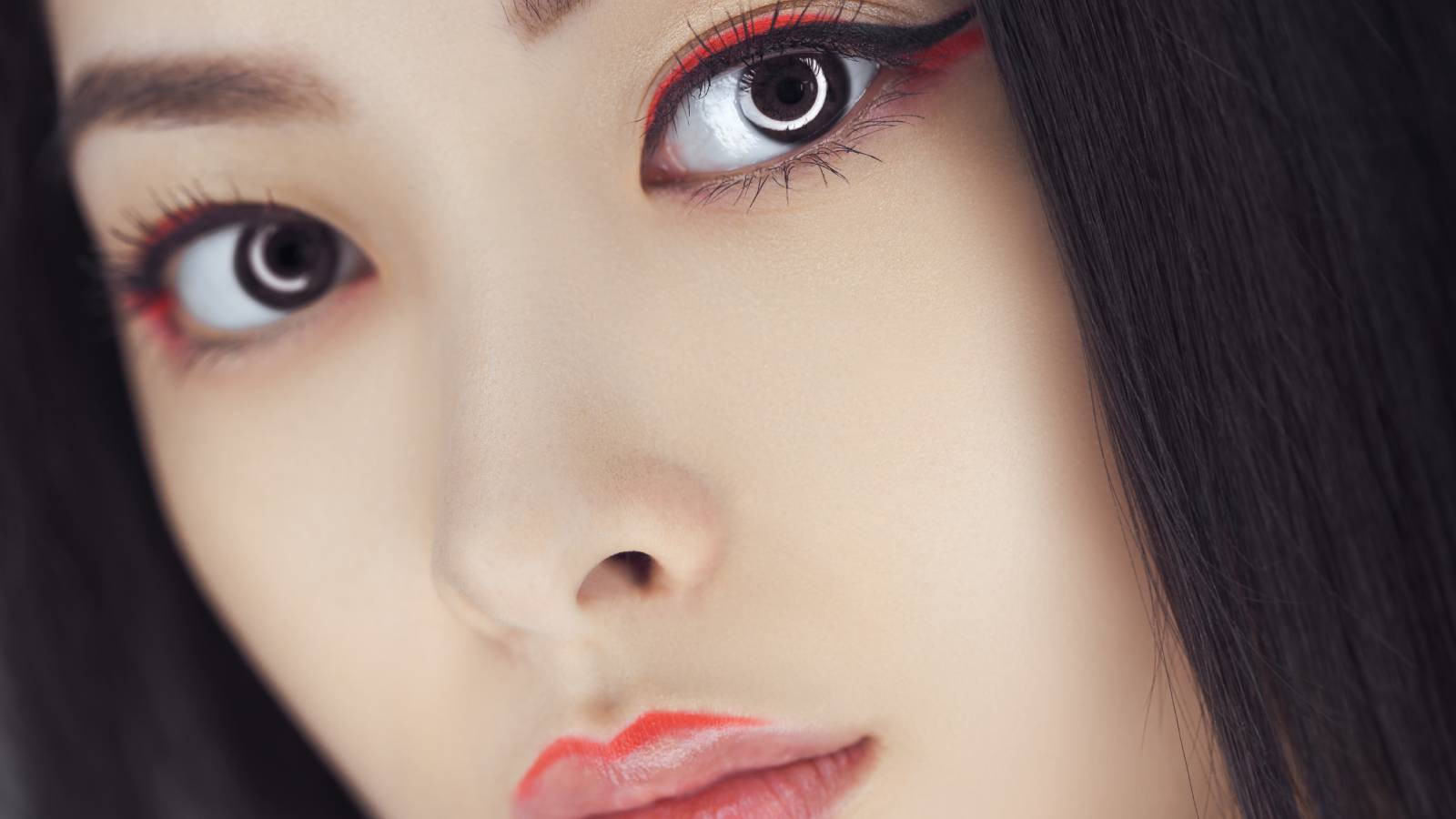Koreli Kadınların güzellik sırrı &#039;Glass Skin&#039; (cam yüz) yöntemi nasıl uygulanır?