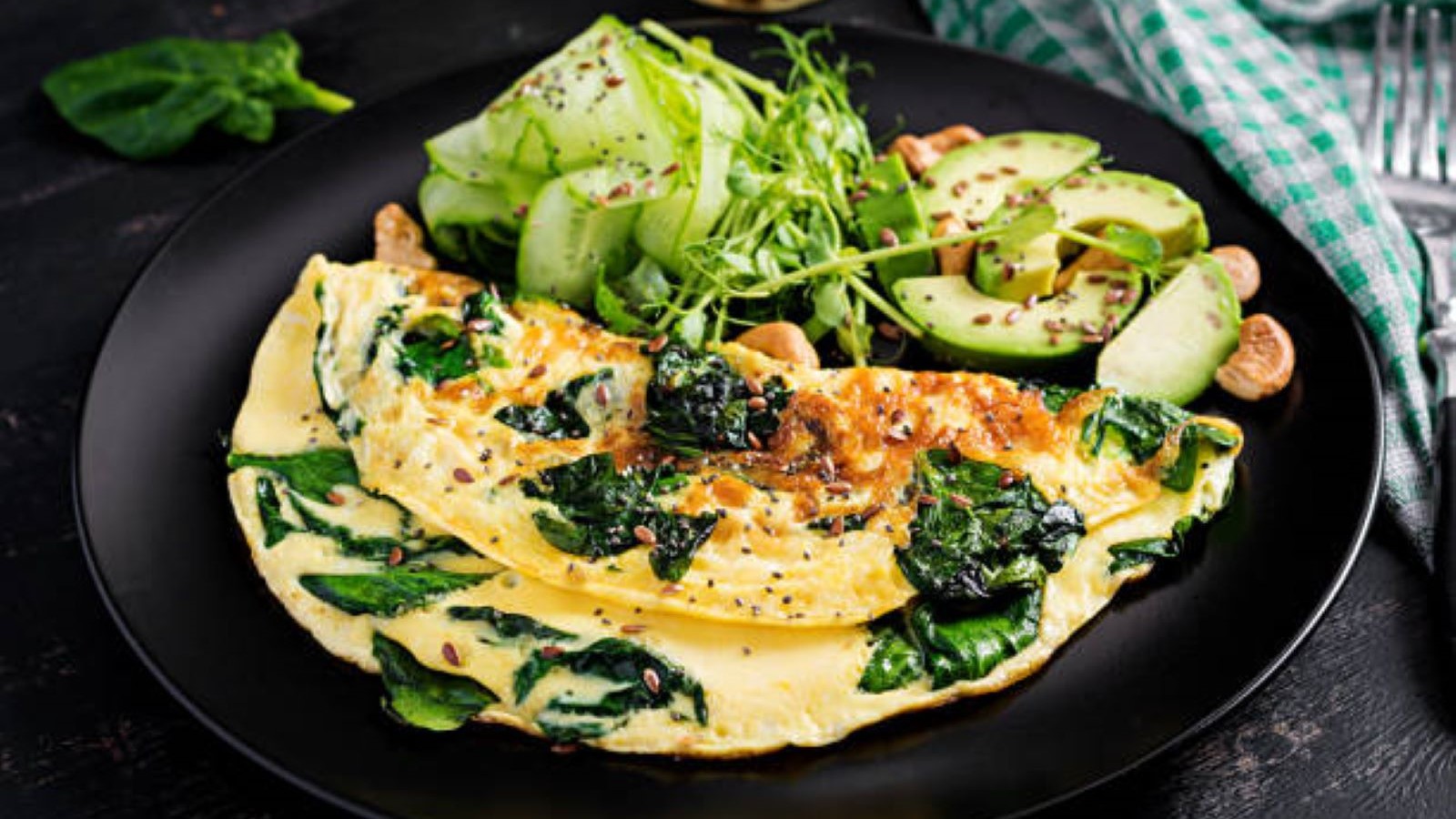Avokadolu omlet tarifi nasıl yapılır? Hem lezzet hem sağlık bombası