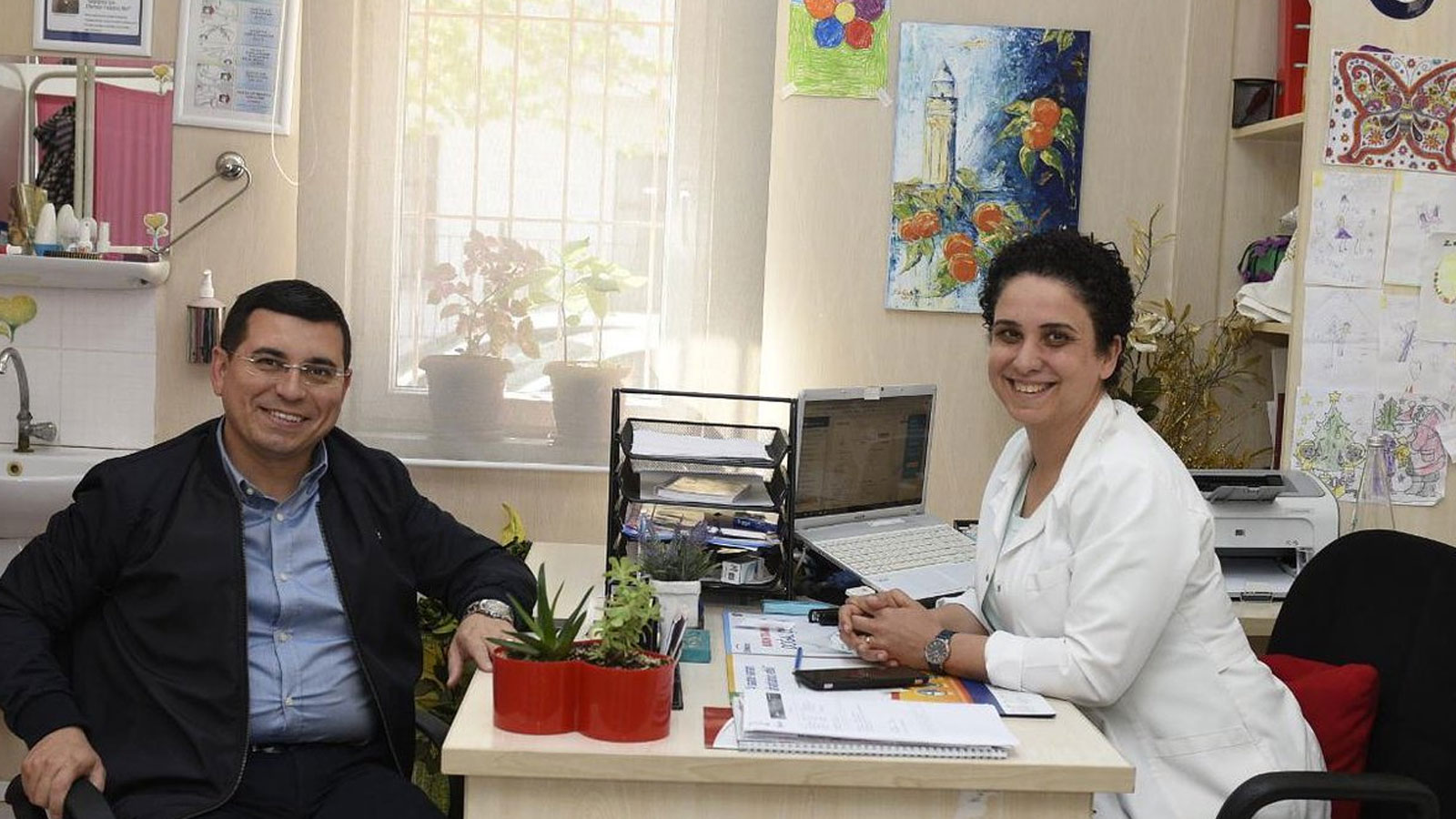 AK Parti Antalya BB Başkan Adayı Hakan Tütüncü&#039;nün eşi Ayşe Tütüncü kimdir?
