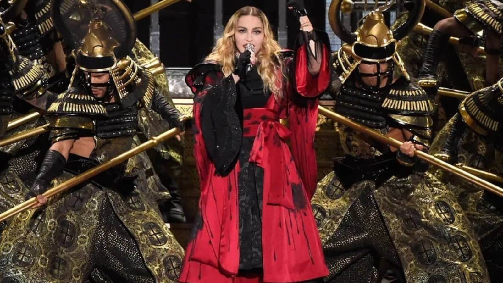 Madonna&#039;ya ikinci şok! Ünlü şarkıcıya bir dava daha açıldı