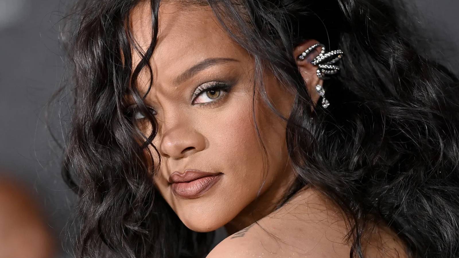 Rihanna&#039;dan yıllar sonra gelen şaşırtıcı itiraf: Bir anne olarak pişmanım
