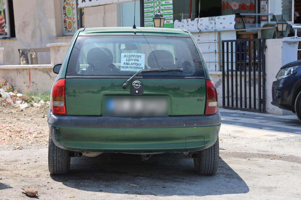 Otomobiline yazdığı not hayatında dönüm noktası oldu