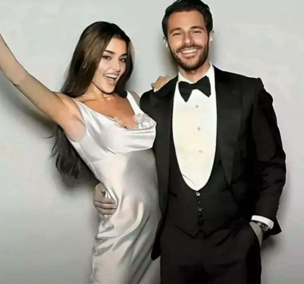 Hande Erçel ve Hakan Sabancı'dan 