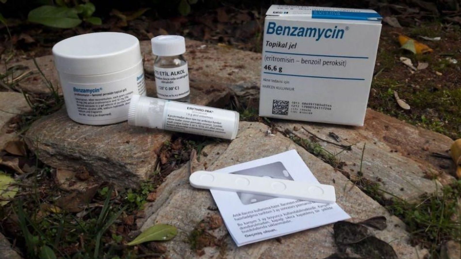 Benzamycin Topikal jel sivilce kremi nedir? Benzamycin jel krem nasıl kullanılır?