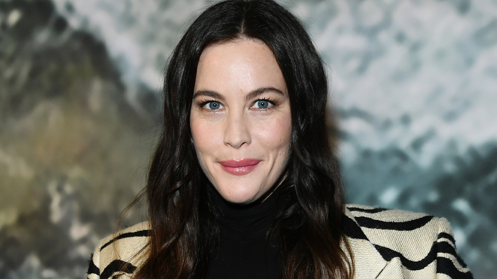 Yıllara meydan okuyan Liv Tyler&#039;ın güzellik sırrı! Her öğünde tüketiyor