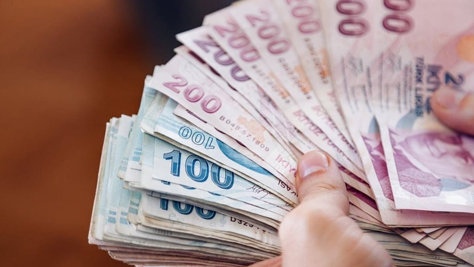 Bankalar emeklilere yönelik promosyon tutarını 20 bin TL&#039;ye yükseltti