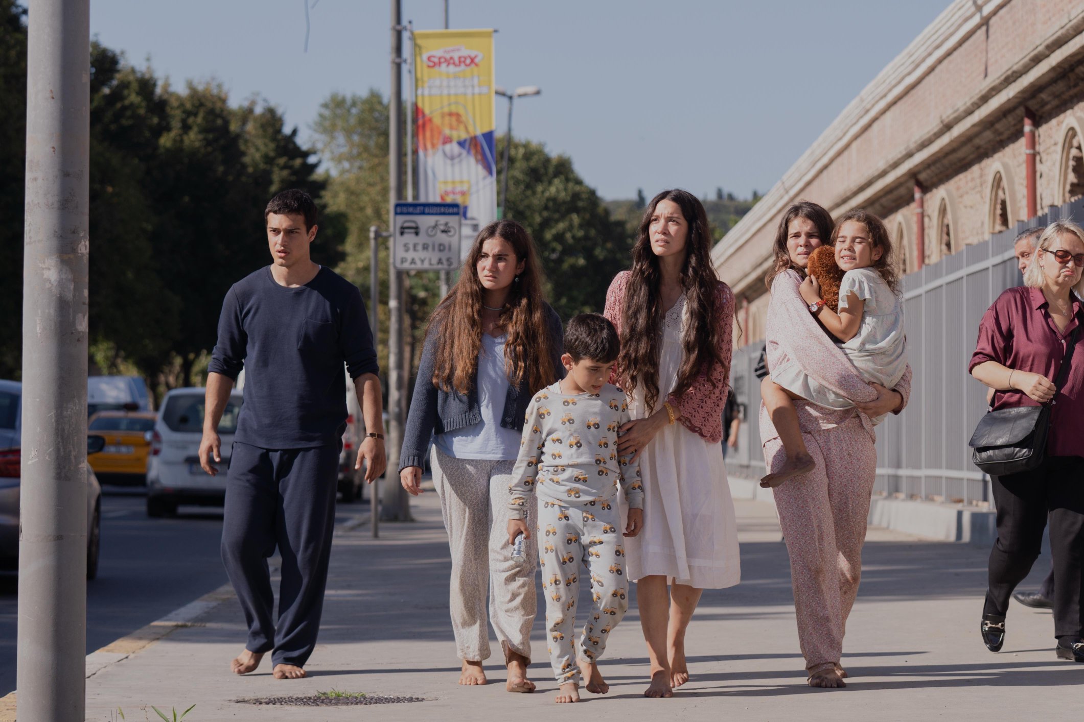 Hazal Subaşı'lı Sahipsizler dizisinden ilk kareler geldi! Sahipsizler dizi konusu ve oyuncuları araştırıldı