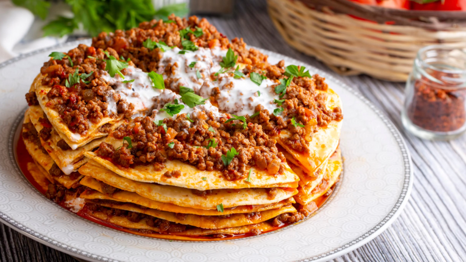 Lahmacunu tahtından eden tarif: MasterChef usulü Kayseri yağlama nasıl yapılır?