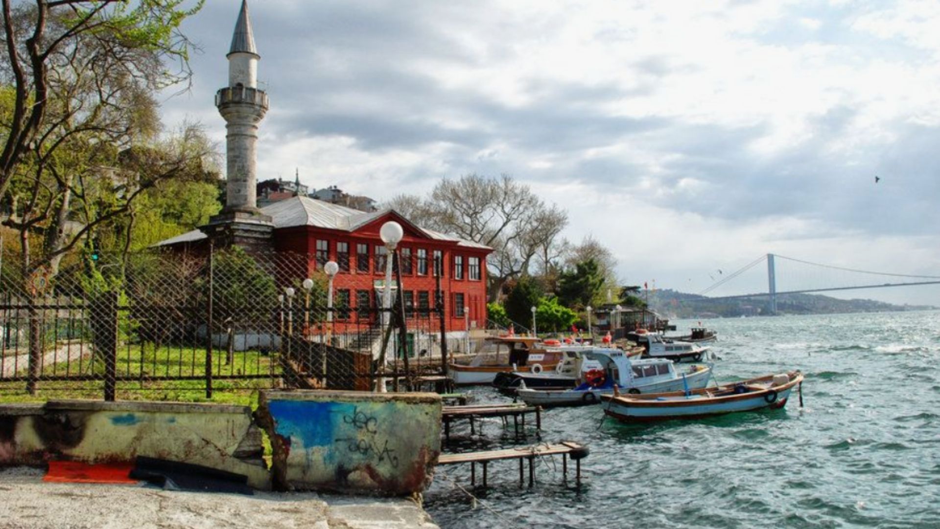 İstanbul'un en iyi gezi adreslerinden biri olan Çengelköy'de kahvaltı mekanları...