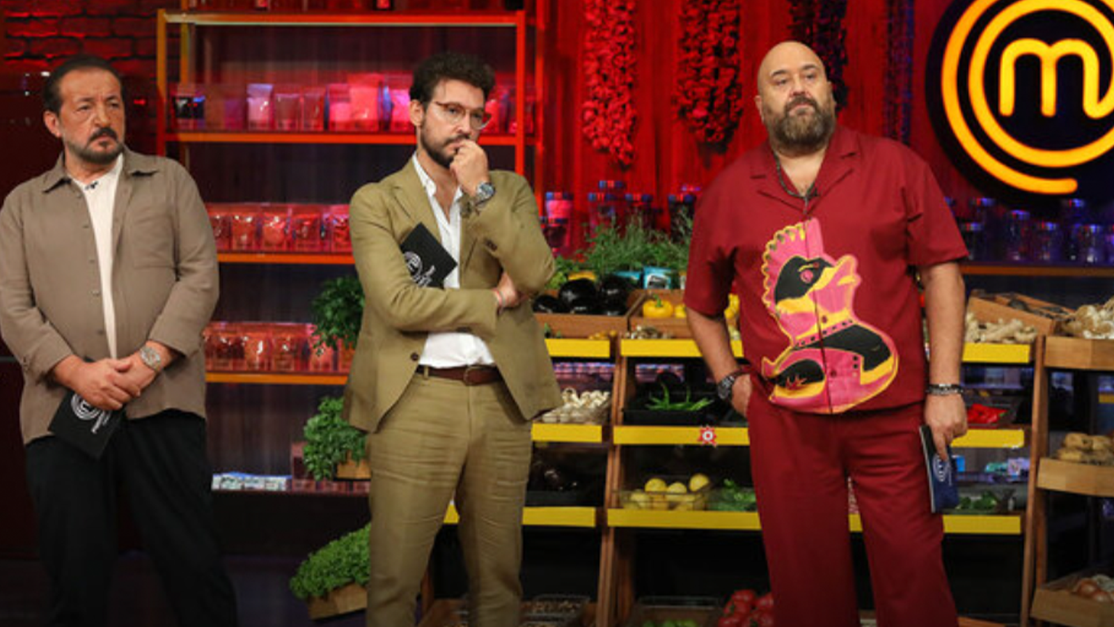 1 Kasım 2024 MasterChef dokunulmazlık oyununu kazanan takım belli oldu!  Mavi takım mı kazandı, kırmızı takım mı kazandı?