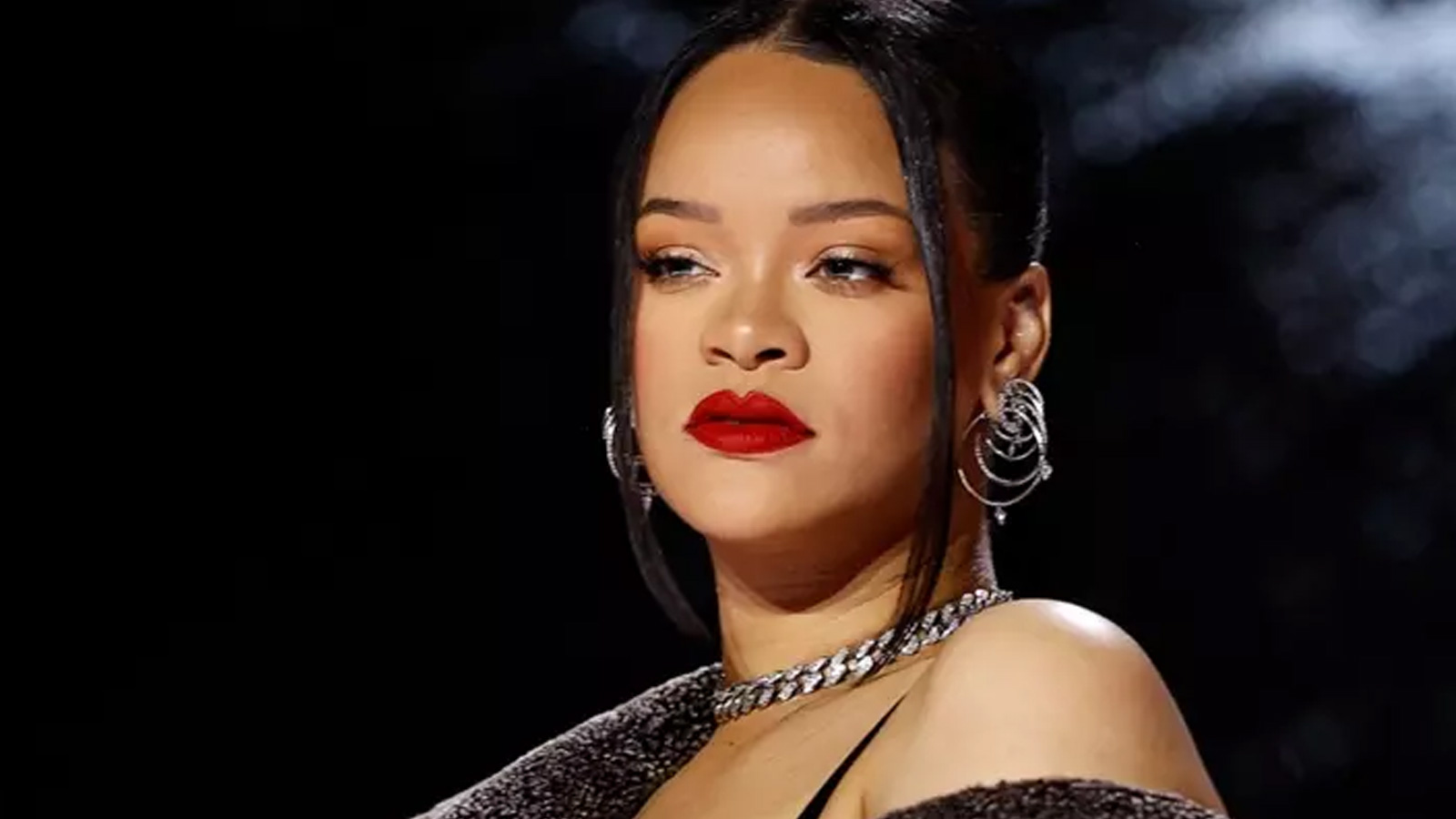 Rihanna'dan hayranlarına çağrı! 'Oy verin, çünkü ben veremiyorum'