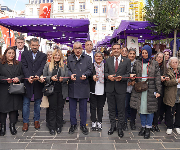 Beyoğlu Belediyesi’nden Kadın El Emeği Pazarı!