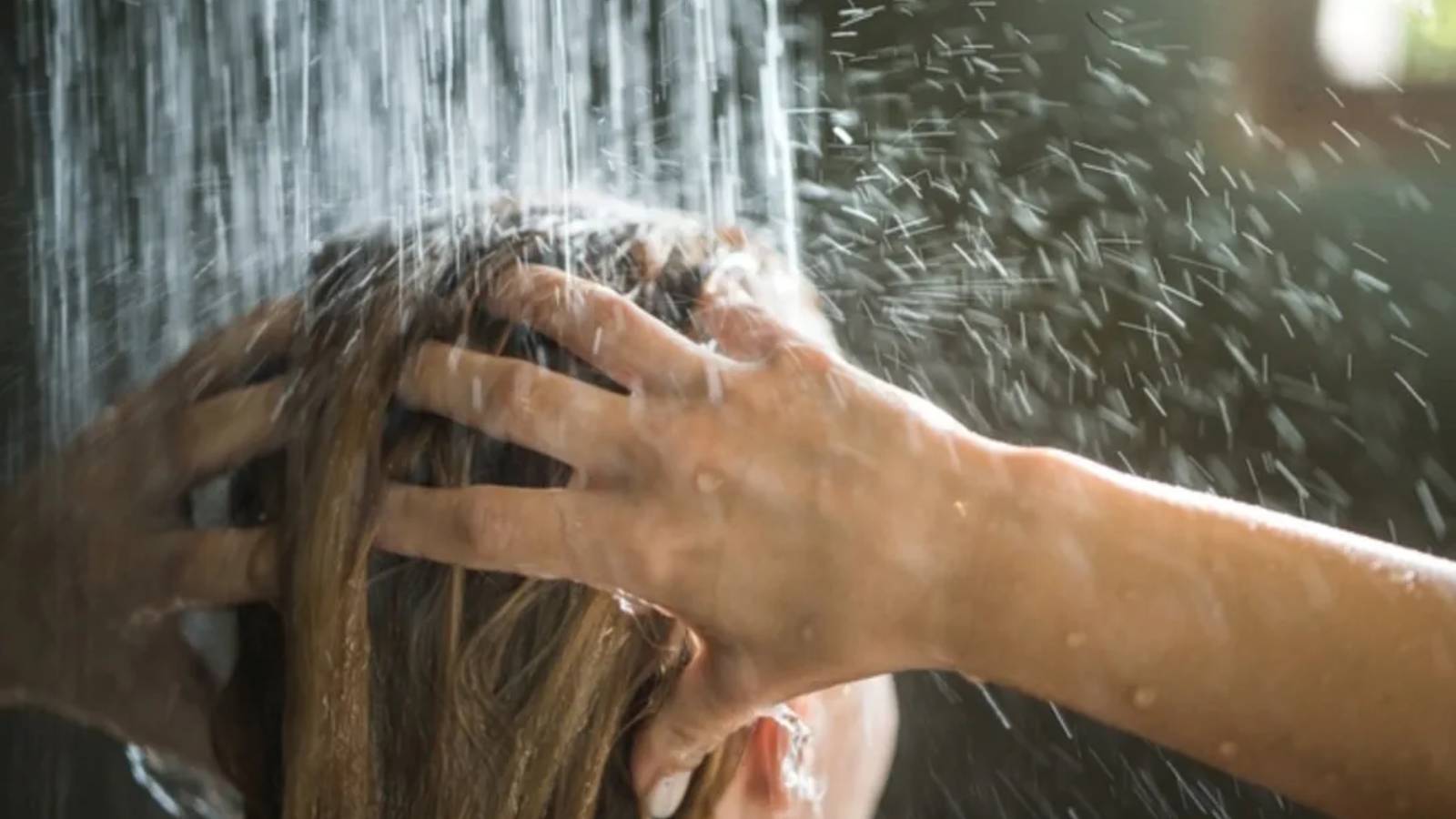 Adetliyken banyo yapılmalı mı? Adet döneminde banyo yapmak zararlı mı?