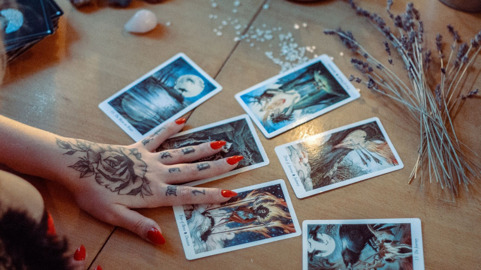 Kariyeriniz için beklediğiniz haber geldi! 13 Kasım tarot falınızda neler var?