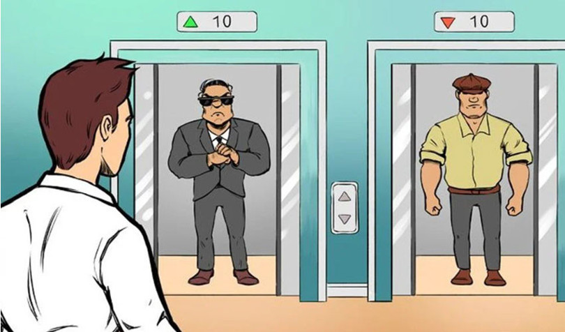 Tom bir seri katilin kendisini öldürmek üzere binaya giriş yaptığını öğreniyor. Kaçmak için hangi asansörü tercih etmeli?