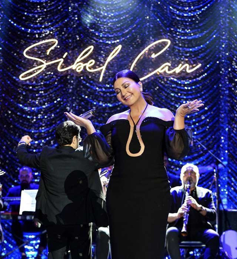 Sibel Can hafta sonu gerçekleşmesi beklenen Harbiye Açıkhava konserini iptal etti.